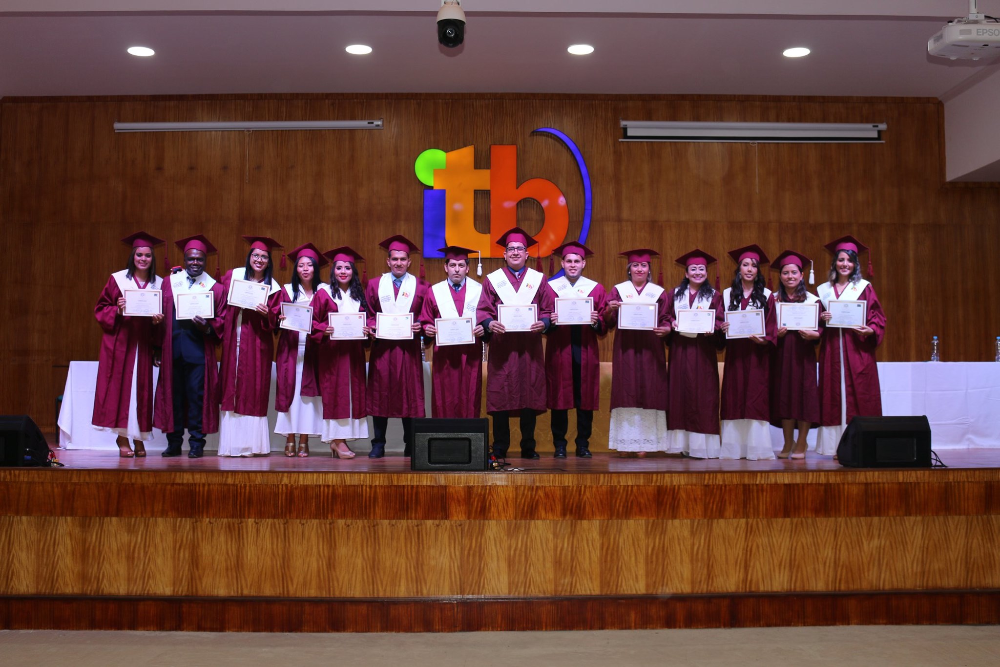 Graduación de la UAECAC