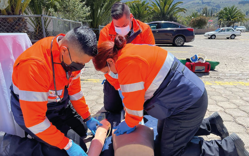 Estudiantes participan en Competencia de Emergencias Médicas Chimborazo 2022