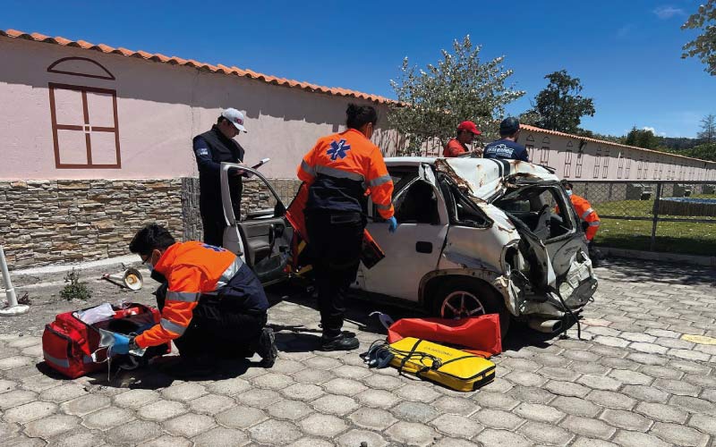 Estudiantes participan en Competencia de Emergencias Médicas Chimborazo 2022