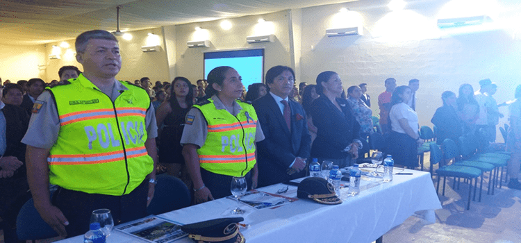 ITB APOYA LABOR EDUCATIVA QUE REALIZA LA POLICIA NACIONAL DEL ECUADOR.