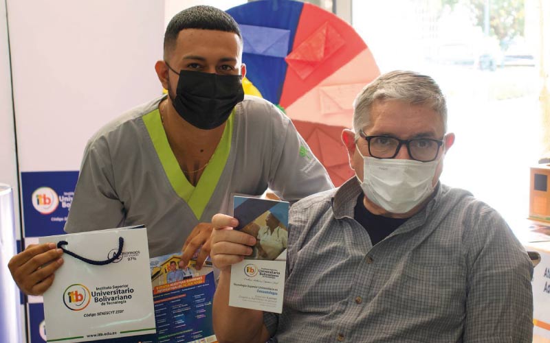 Estudiantes realizan actividades en conmemoración al Día Mundial del Alzheimer