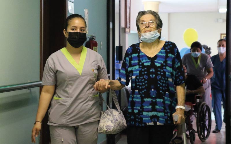 Estudiantes realizan actividades en conmemoración al Día Mundial del Alzheimer