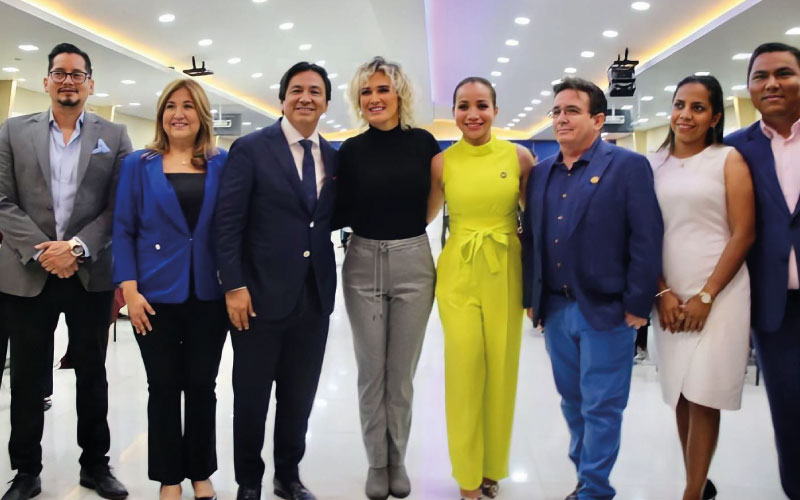 Tercera jornada de la ceremonia de graduación Momentos de felicidad y entusiasmo fue lo que se vivió durante la última jornada de graduación