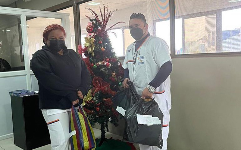 Estudiantes de ITB ayudan a regalar sonrisas a miles de niños y niñas