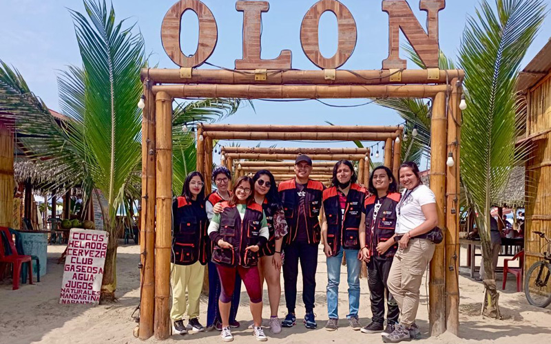 Estudiantes de la carrera de turismo visitan varios lugares de la costa