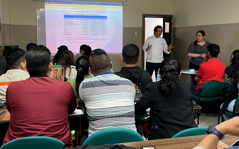Cocinando con el rector