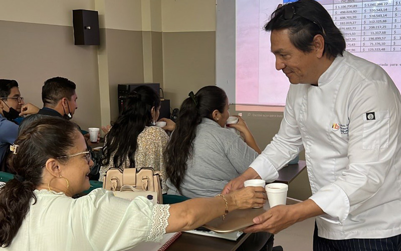 Cocinando con el rector