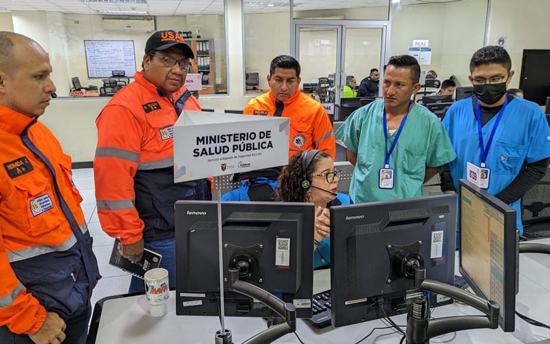 Estudiantes de la carrera Tecnología Superior en Emergencias Médicas reciben capacitación en el ECU 911