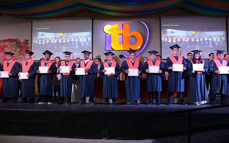 Incorporación de la IV Promoción de Conductores Profesionales Licencia Tipo "C" y II Promoción de Conductores Profesionales Licencia Tipo "D"