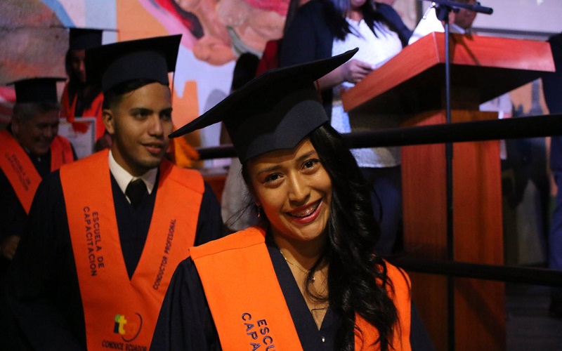 Incorporación de la IV Promoción de Conductores Profesionales Licencia Tipo "C" y II Promoción de Conductores Profesionales Licencia Tipo "D"