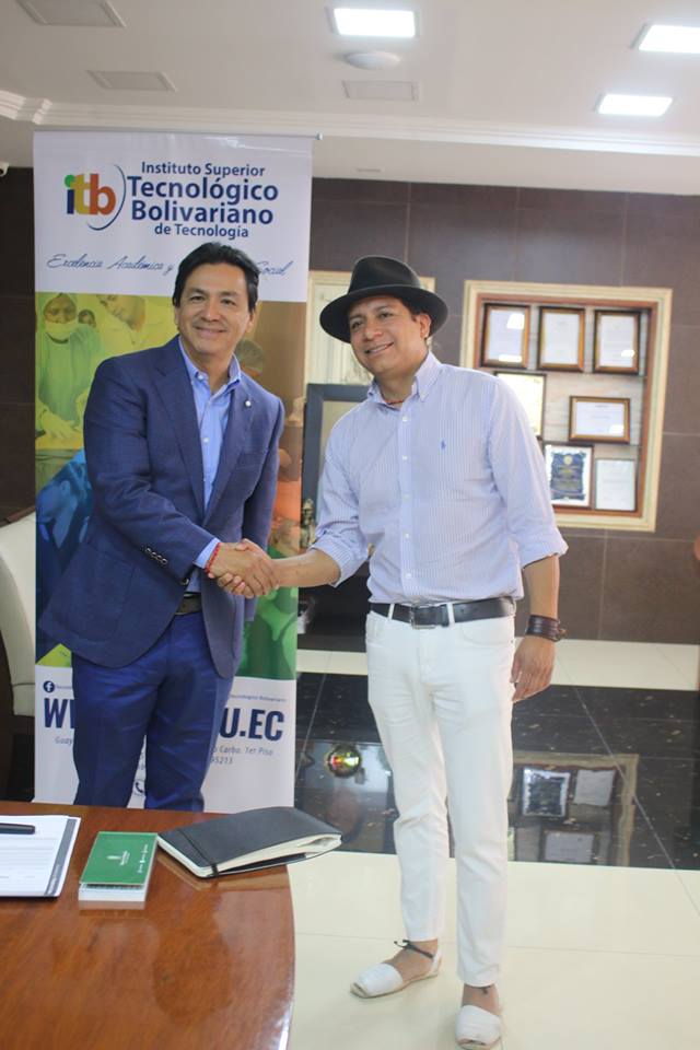 ENTREGA DE BECAS DE ESTUDIO