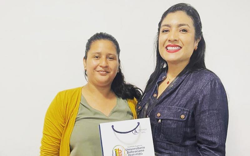 Futuros profesionales en Tecnología Superior en Administración