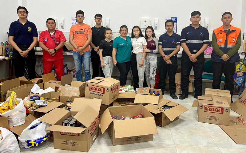 La Familia bolivariana realiza donaciones para Alausí