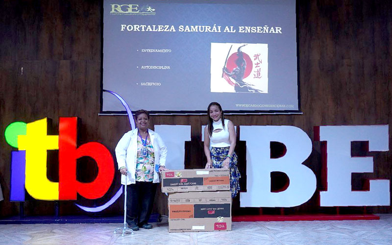 ITB realiza homenaje a sus maestros