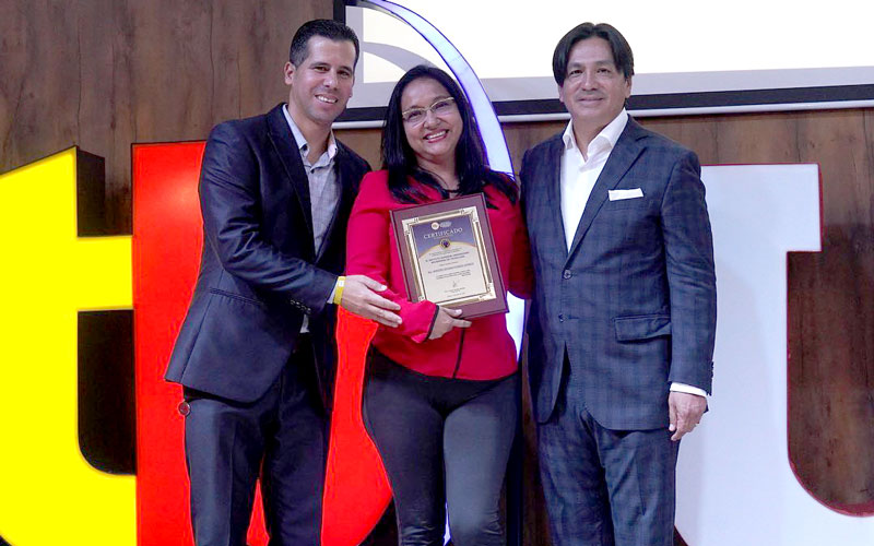 ITB realiza homenaje a sus maestros