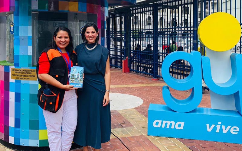 Coordinadora de la carrera Guía Nacional de Turismo asiste a inauguración de punto turístico