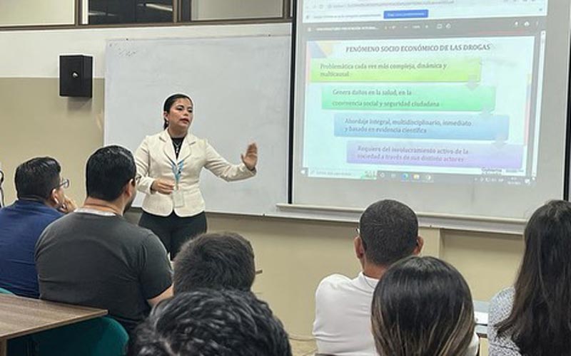 Empresas públicas y privadas se capacitan en prevención integral de drogas en el trabajo