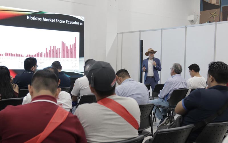 Nuestra Facultad de Transporte y Vialidad estuvo presente en la @feriaexpomec_ec