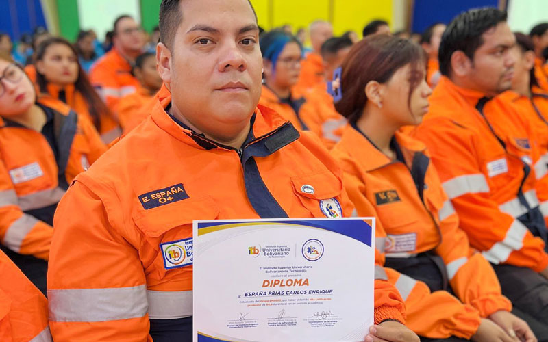 Estudiantes de emergencias médicas recibieron importante distinción