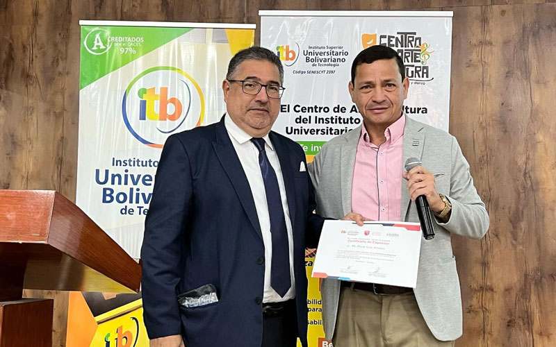 26 de junio Comunidad bolivariana participó en conferencias sobre el uso y el tráfico de las drogas