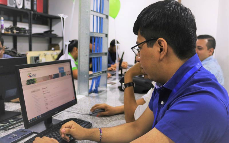 DUSD03 de la Carrera Tecnología Superior Universitaria en Desarrollo de Software vivió una emocionante competencia de programación