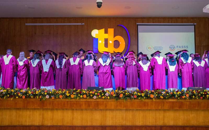 Recordamos los mejores momentos de nuestra segunda jornada de graduación en el Auditorio Master
