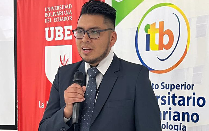 ¡Ganadores del Primer Concurso de Videos Educativos reciben sus premios!