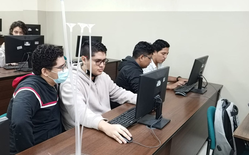 ¡Revive la emocionante competencia de programación por los grupos DUSS01