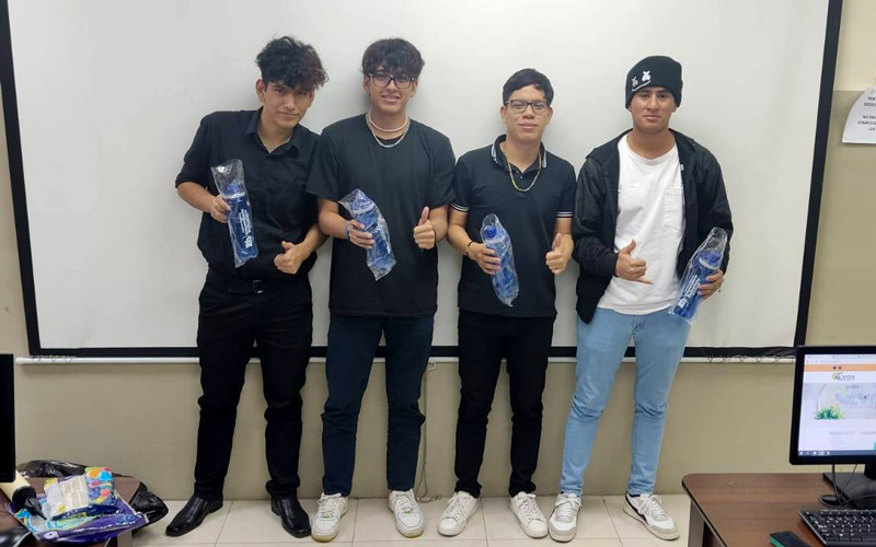 ¡Revive la emocionante competencia de programación por los grupos DUSS01