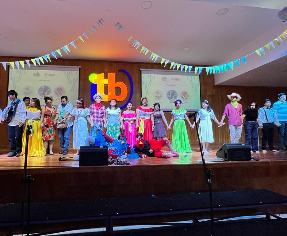 Inauguración del Primer Festival Viva Guayaquil organizado por el Centro de Arte y Cultura