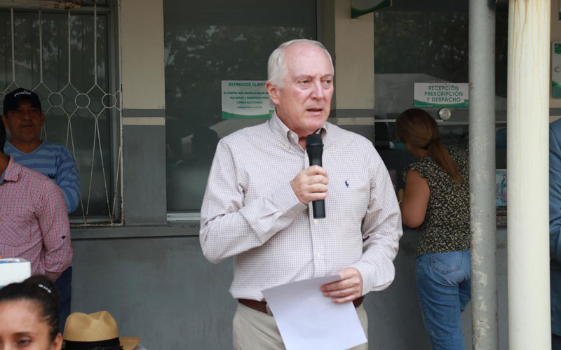 Estudiantes y docentes de la carrera Tecnología Superior en Podología del (ITB) participaron en la Primera Feria de la Salud