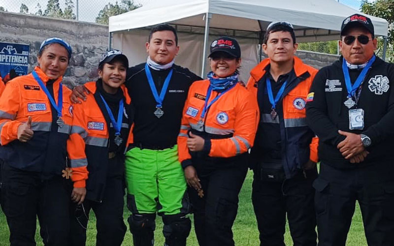 Estudiantes de Emergencias Médicas del ITB se destacan en la Competencia EMS Chimborazo 2023 y obtienen segundo lugar