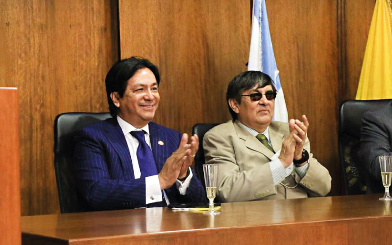 Reconocimiento a los médicos destacados por la Asamblea Nacional. Felicitaciones a la Dra. Rosangela Caicedo Quiroz