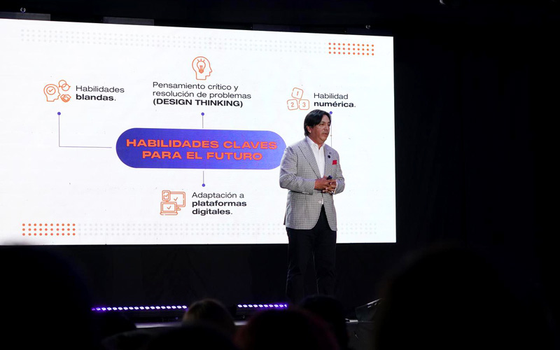 Rector del ITB es conferencista en la Semana de la Educación