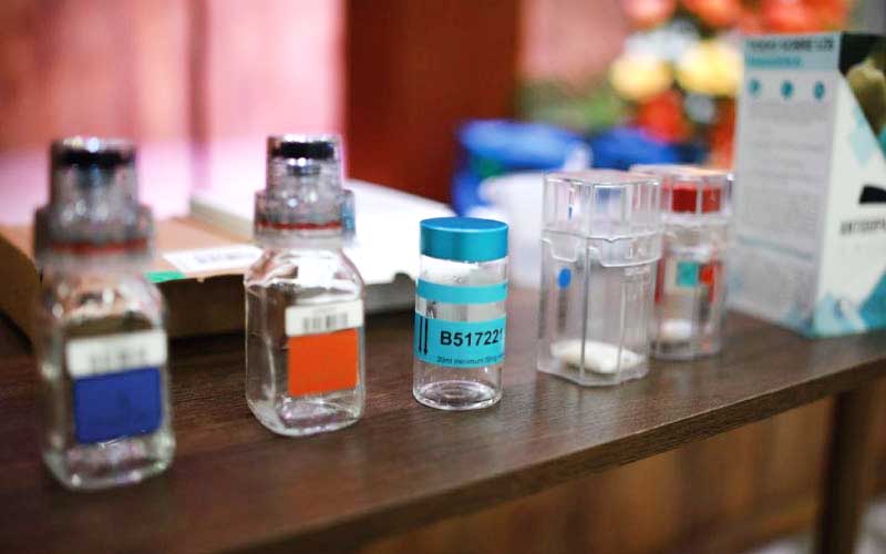 Estudiantes de las carreras de salud asisten a conversatorio importante sobre las consecuencias del dopaje en un deportista