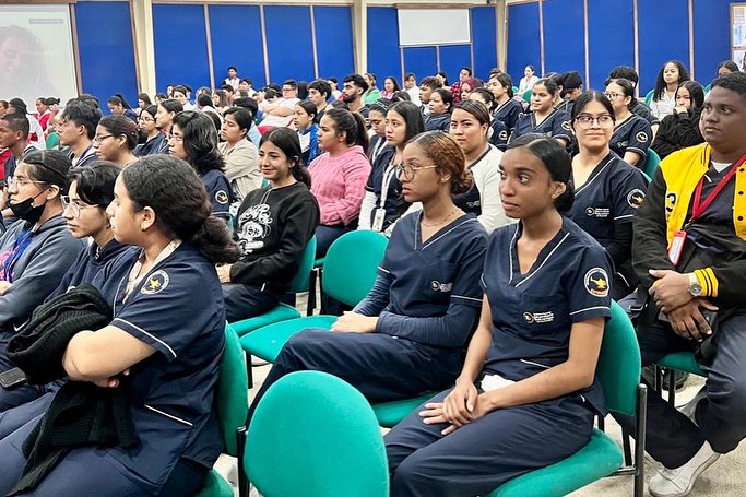 ITB fue sede del I Congreso Internacional de Ciencias de la Salud organizado por la Universidad Bolivariana del Ecuador (UBE)