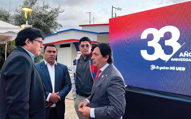 Autoridades del ITB participaron de la sesión solemne de la Universidad Estatal de Bolívar