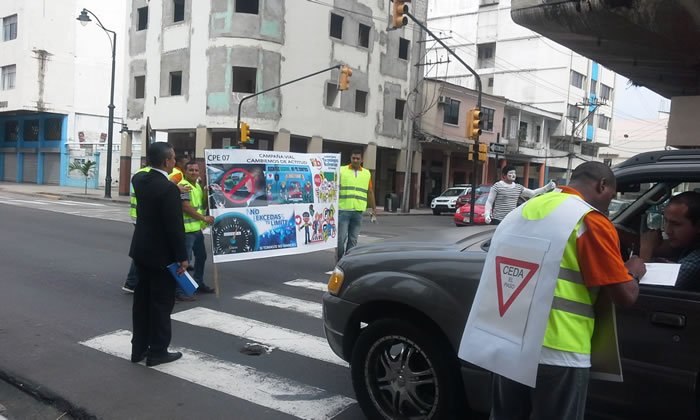 CONDUCE ECUADOR PROMUEVE CAMPAÑA DE SEGURIDAD VIAL
