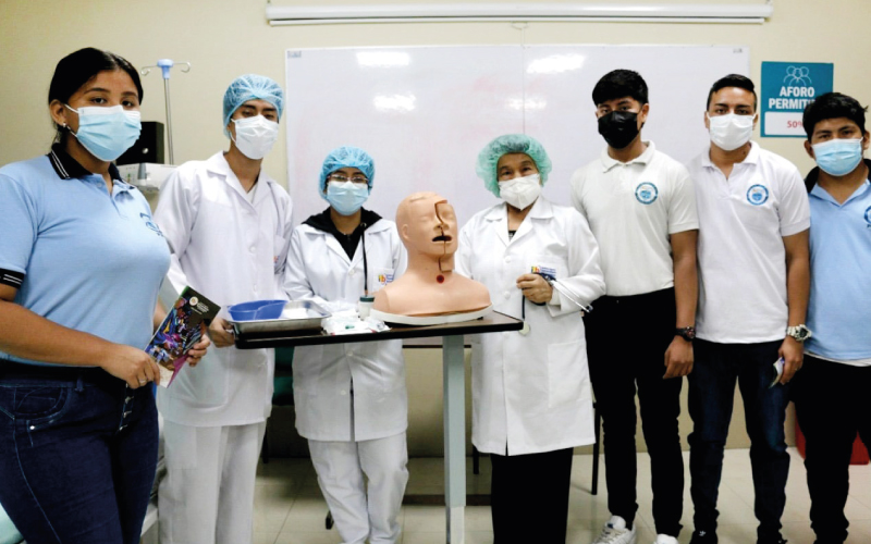 Estudiantes de bachillerato visitan nuestras instalaciones