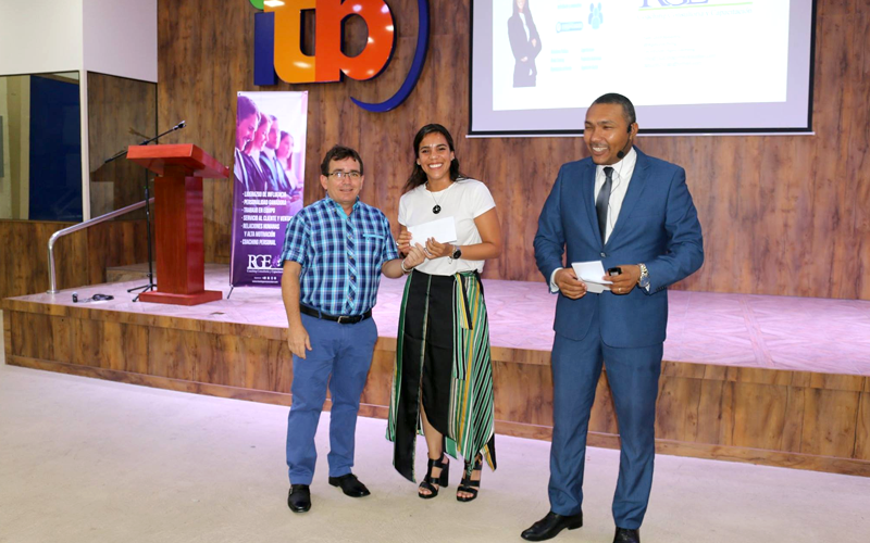 GRAN CONFERENCIA MAGISTRAL INNOVAT MUJER