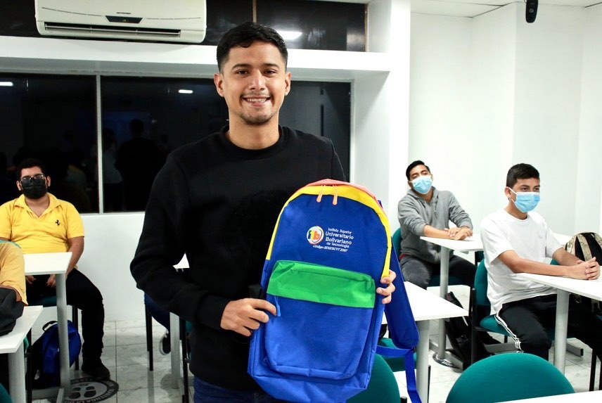 Bienvenida al grupo MPN12 de la carrera de Mecánica Automotriz