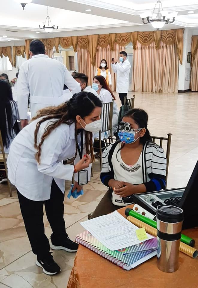 Estudiantes de la carrera Tecnología Superior en OPTOMETRÍA