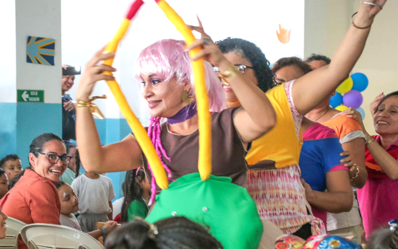 Estudiantes de la FACES celebran el Día Internacional de las personas sordas