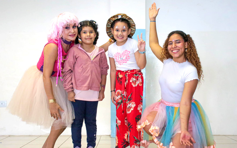 Estudiantes de la FACES celebran el Día Internacional de las personas sordas