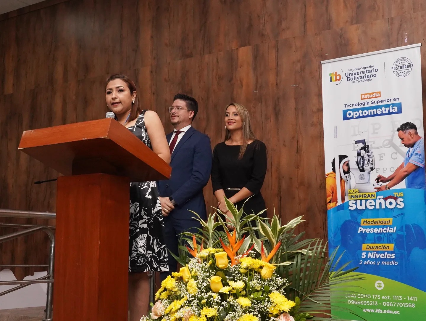 350 asistentes participaron en la Jornada Académica por el Día Mundial de la Visión.