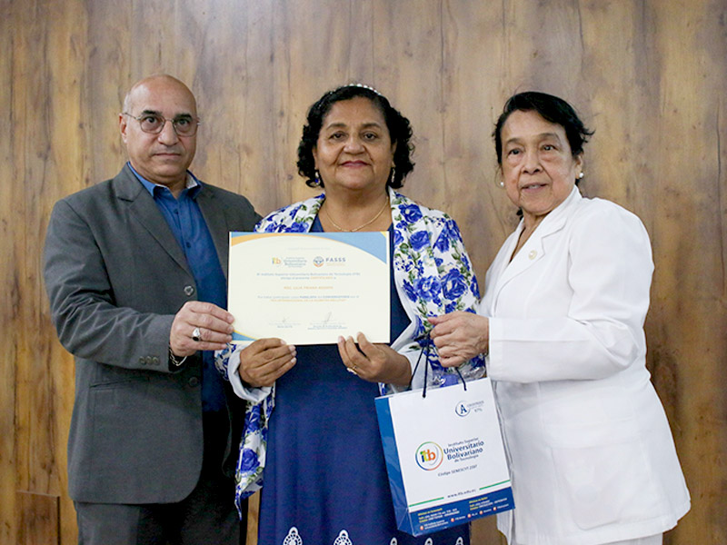  Más de 200 participantes asistieron al Conversatorio por el Día Internacional de la Diabetes Mellitus.