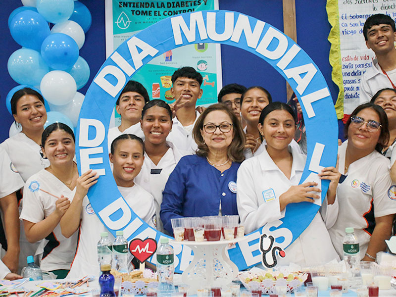  Más de 200 participantes asistieron al Conversatorio por el Día Internacional de la Diabetes Mellitus.