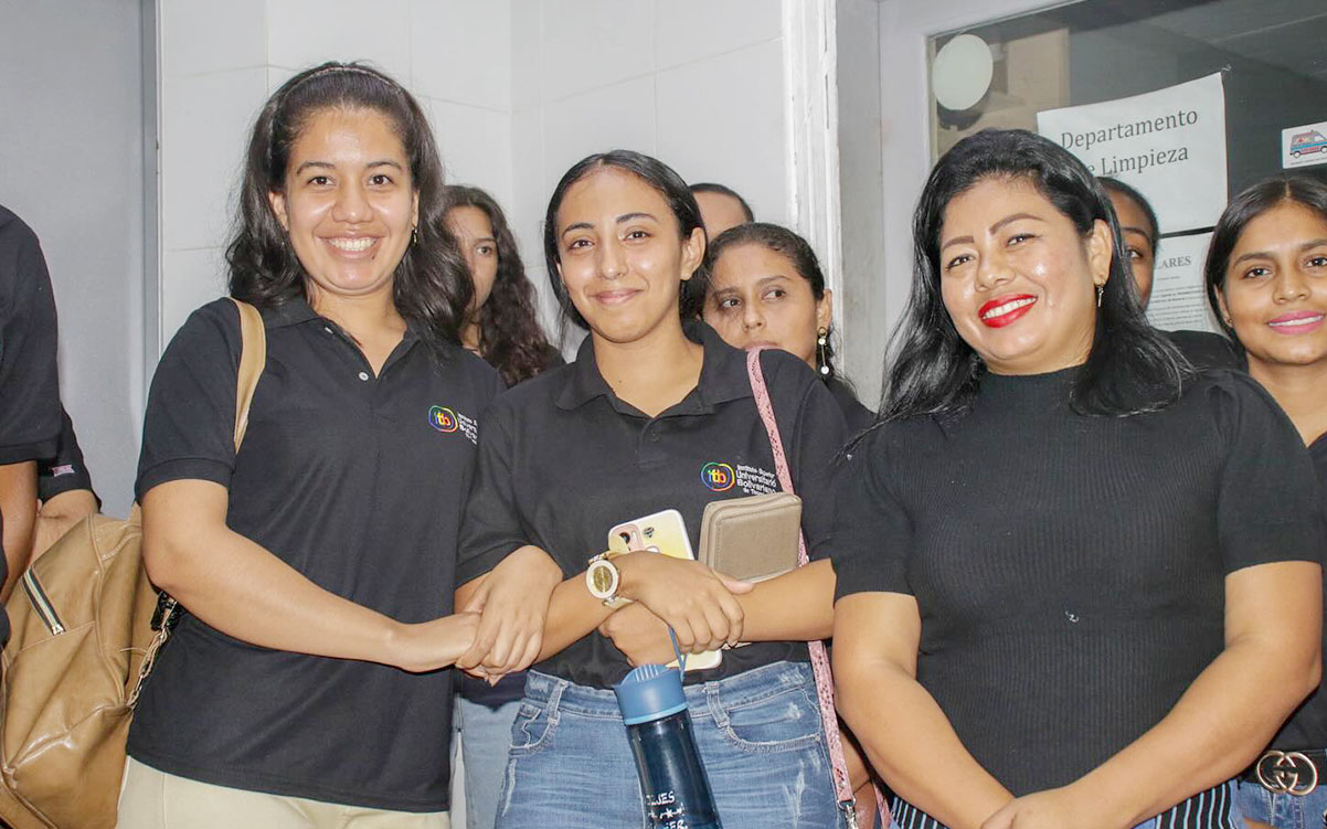  Estudiantes de Turismo realizarán sus prácticas en el Hotel Unipark.