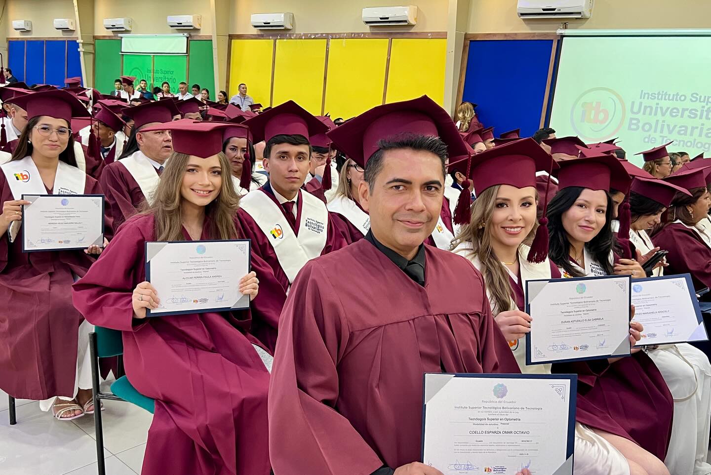 ITB incorpora 400 nuevos profesionales de salud.