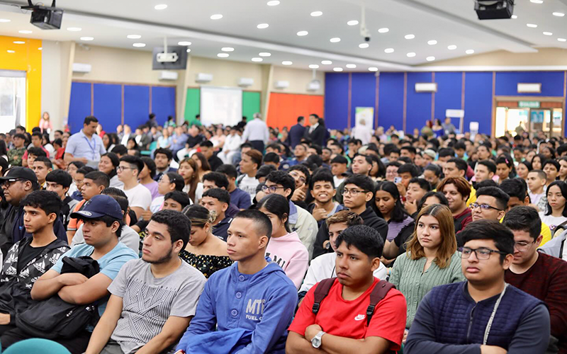 Éxito total en “Diálogo: La lucha contra los GDO y los Decretos 110 y 111”